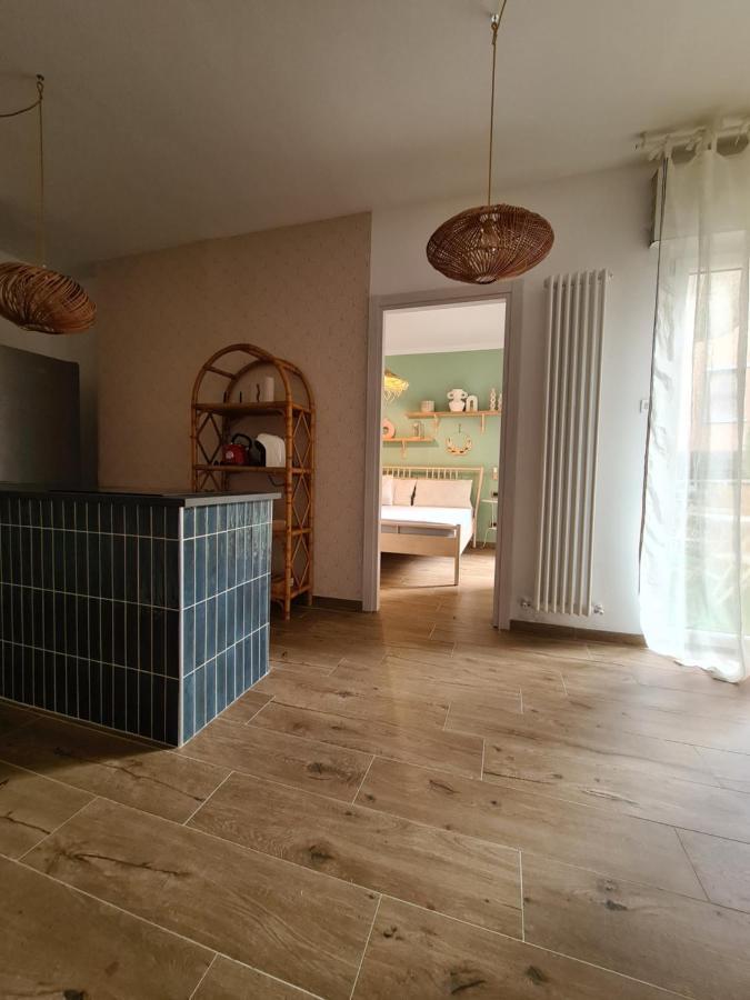 Апартаменты La Boheme, 2 Min Da Qc Terme, Free Parking Сан-Пеллегрино-Терме Экстерьер фото