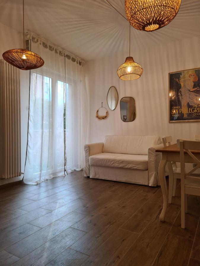 Апартаменты La Boheme, 2 Min Da Qc Terme, Free Parking Сан-Пеллегрино-Терме Экстерьер фото