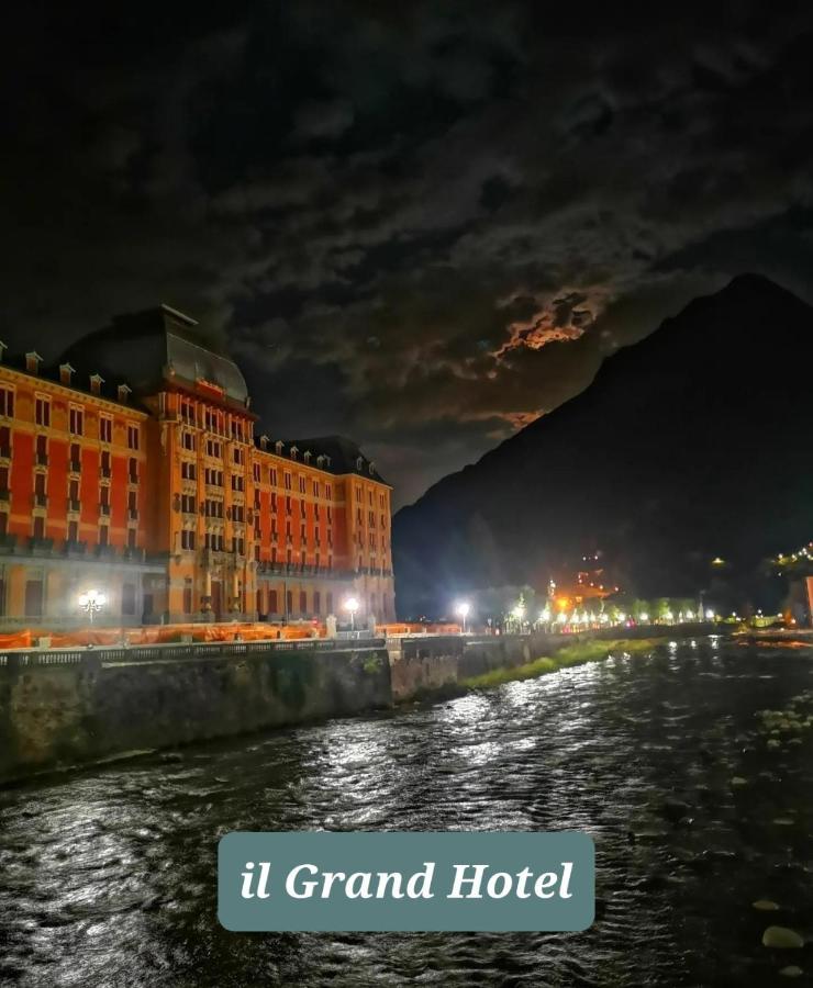 Апартаменты La Boheme, 2 Min Da Qc Terme, Free Parking Сан-Пеллегрино-Терме Экстерьер фото